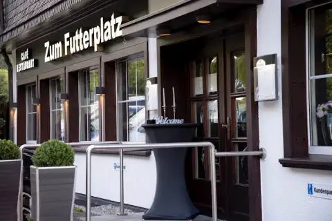 Zum Futterplatz
