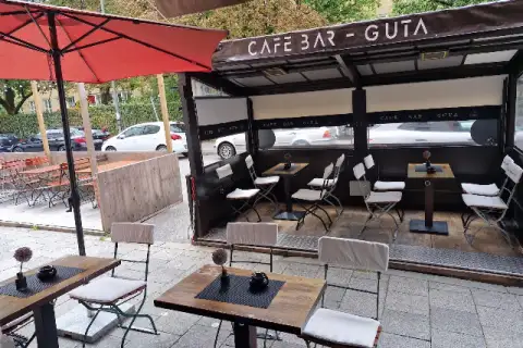 Cafe-Bar Bei Guta