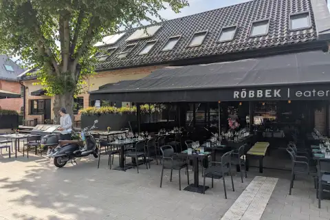 RÖBBEK eatery