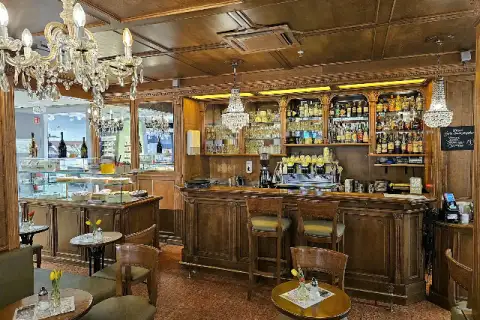 Café im Kustermann