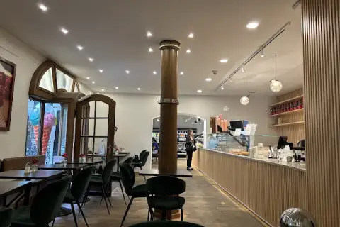 Café Salvatorplatz