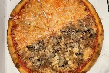 Pinos Pizza