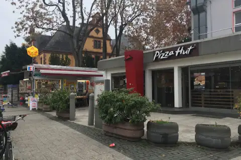 Pizza Hut