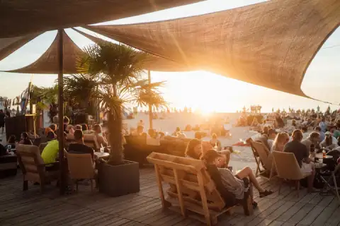 WAL Strandbar & Bistro