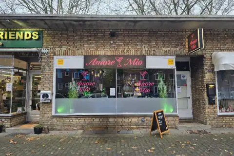 Amore Mio Café Bar